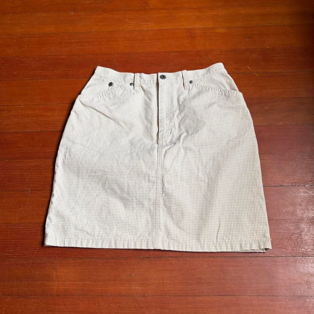 Liz Claiborne vtg 90s/y2k cream gingham mini skirt. 100% cotton. Size 10.